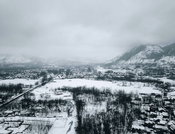 kashmir snowfall